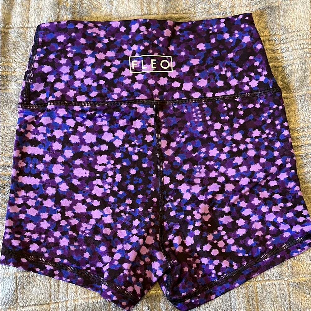 FLEO Women's Purple Patterned Shorts